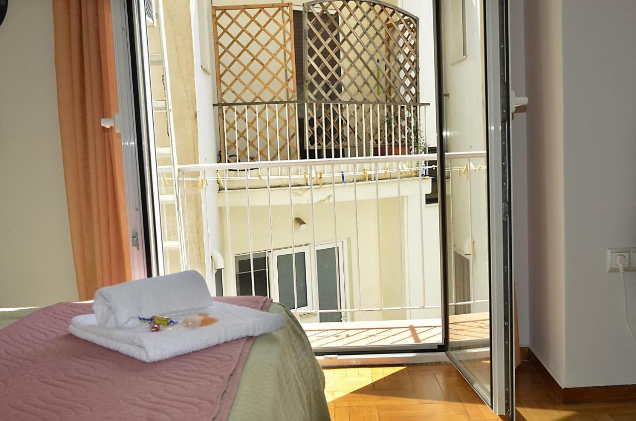 Just 9 Min From Acropolis Apartamento Atenas Exterior foto